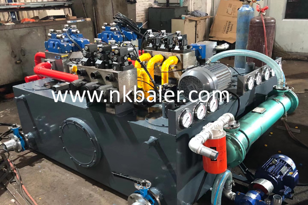 Manual Horizontal Baler (၁၃)ခု၊