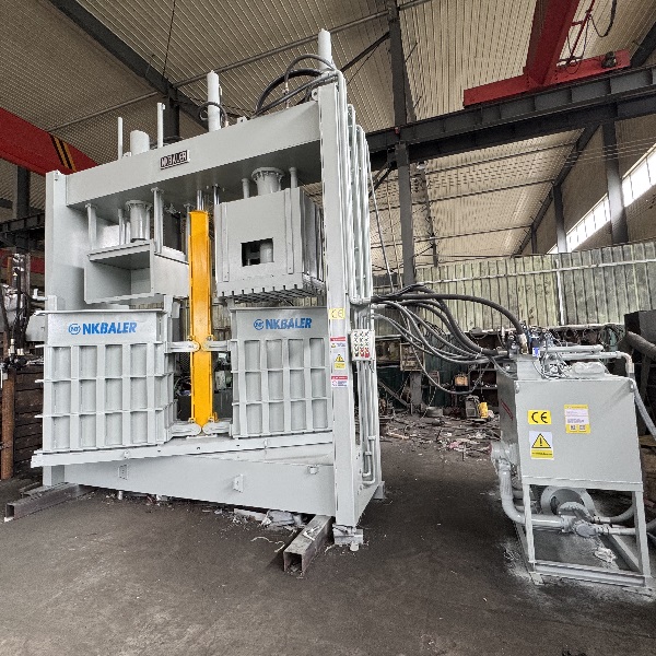 Double chambers clothes balers (33)