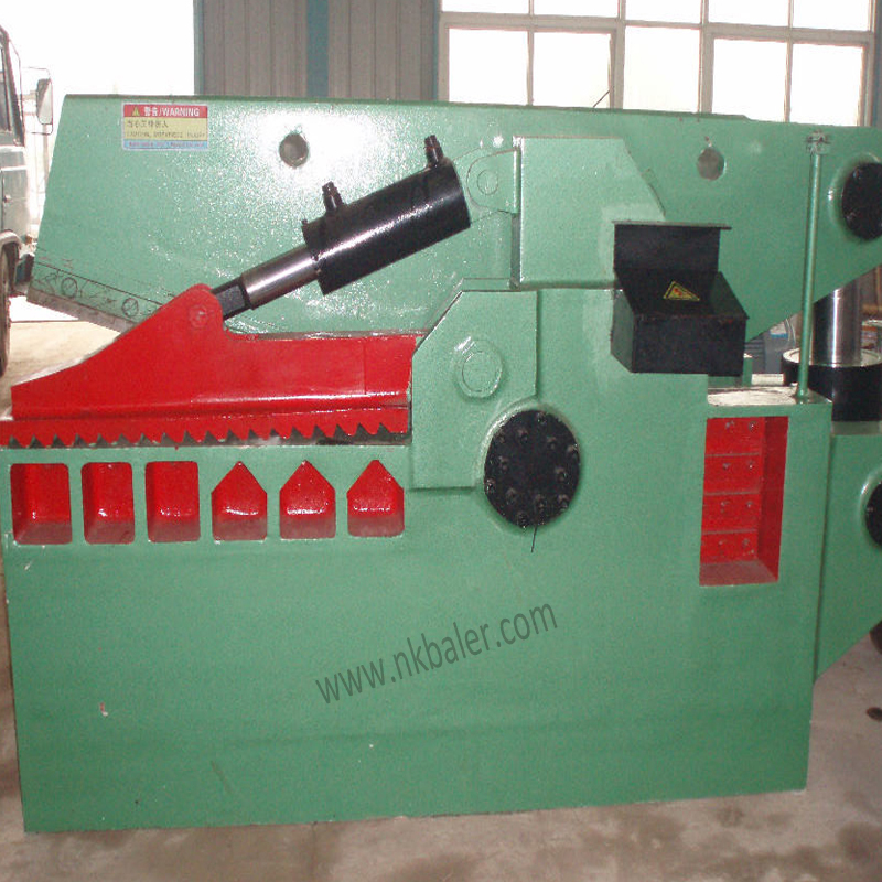 Metal cutting machine (5)