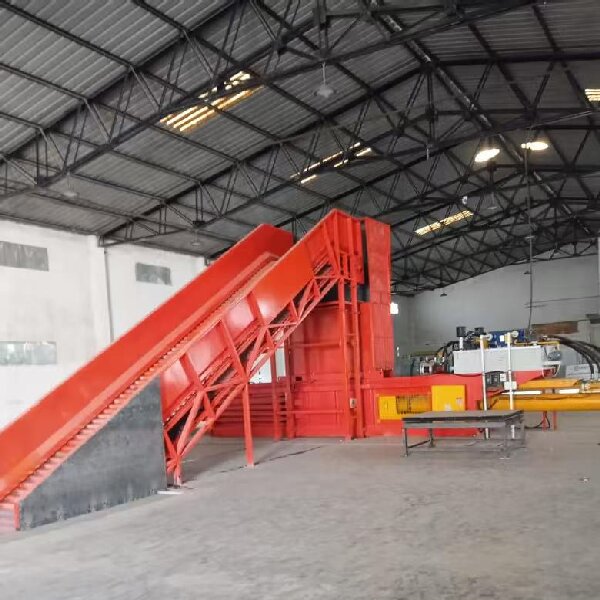 Semi-Automatic Horizontal Baler (102)