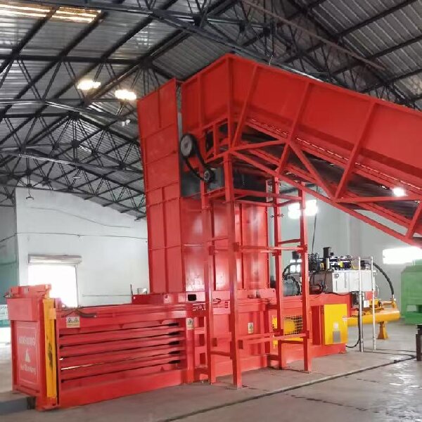 Semi-Automatic Horizontal Baler  (2)