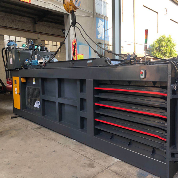 Semi-Automatic Horizontal Baler (58)